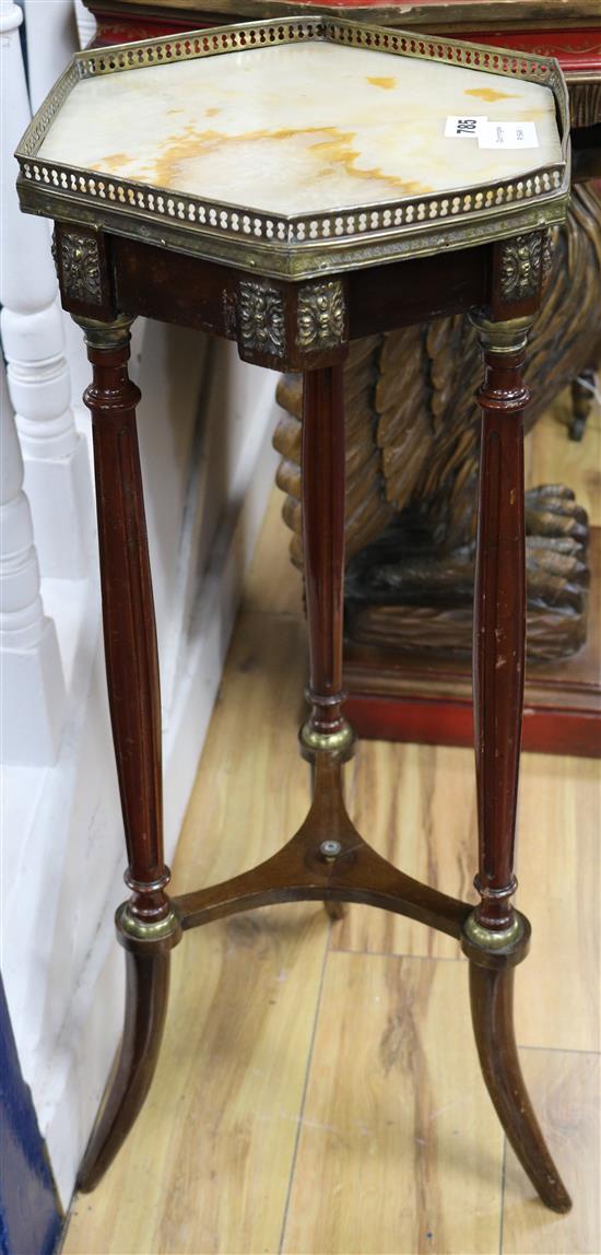 A marble top occasional table, W.28cm